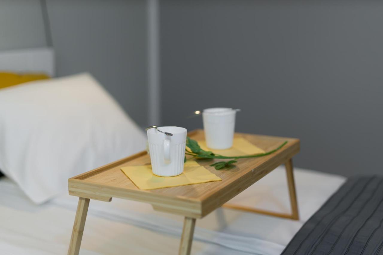 Apartament Black & White Mostowa By Renters Poznan Ngoại thất bức ảnh