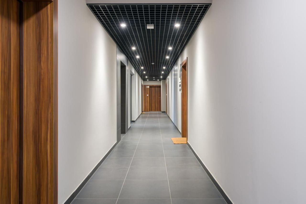 Apartament Black & White Mostowa By Renters Poznan Ngoại thất bức ảnh